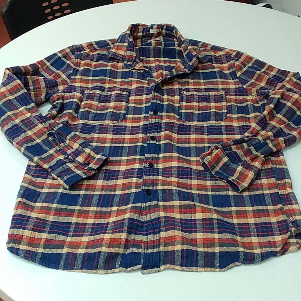 Wallace & Barnes Classic Men's Flannel Shirt